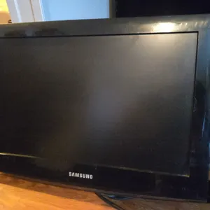 Samsung 18 inch flat screen TV