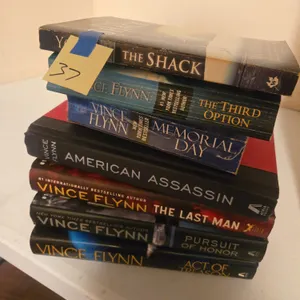 Assorted Vince Flynn novels
