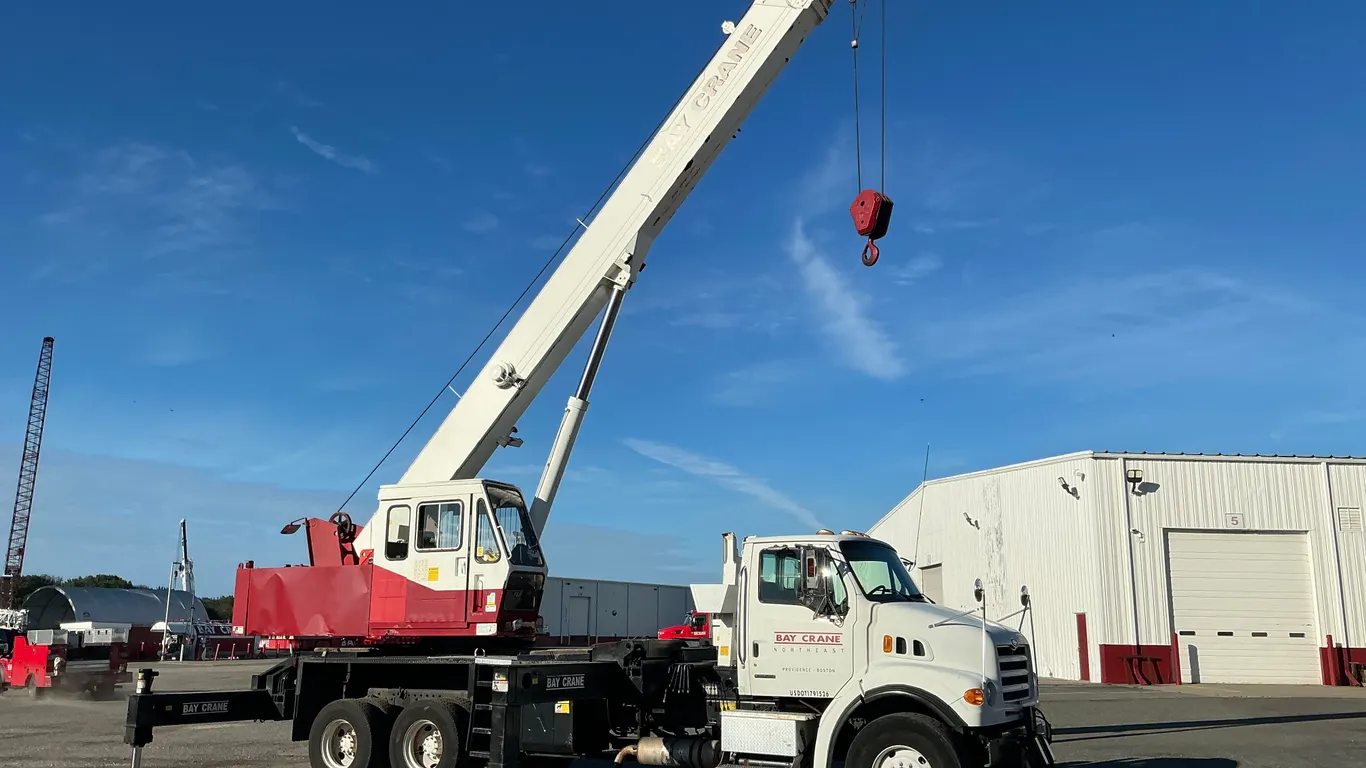 2008 TADANO TT300XL-4 30 TON BOOM SN: TT-300-1-90101 MOUNTED ON 2007 STERLING TRUCK L7500 SERIES STR