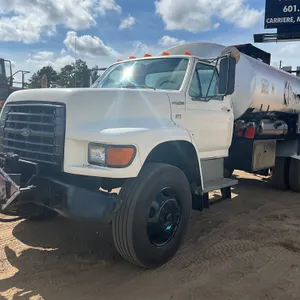 ENTYRE BLACK TOPPER SERIES 2000 1998 FORD F-800 ASPHALT DISTRIBUTOR TRUCK VIN: 1FDXF80CXWVA20043