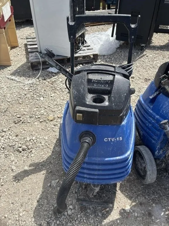Clarke floor scrubber Not tested