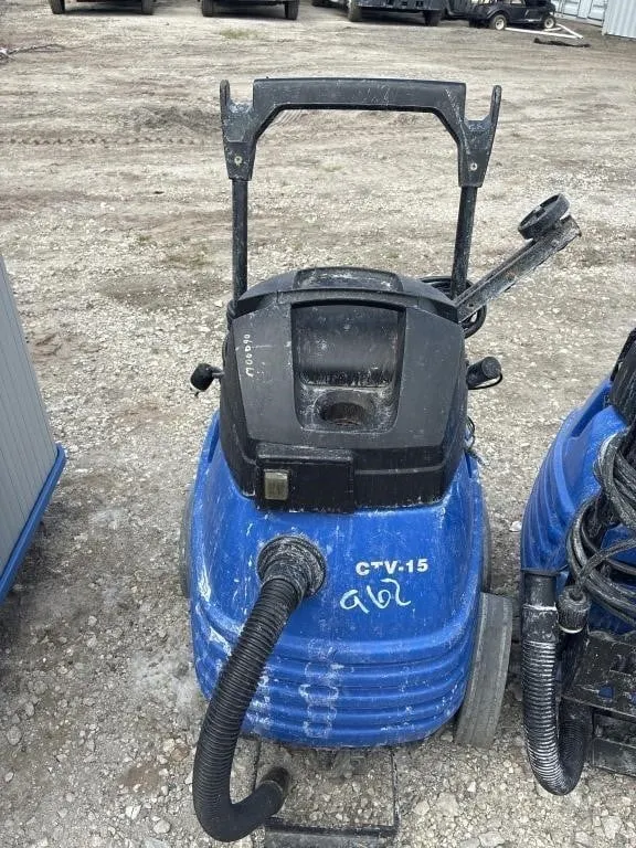 Clarke floor scrubber Not tested