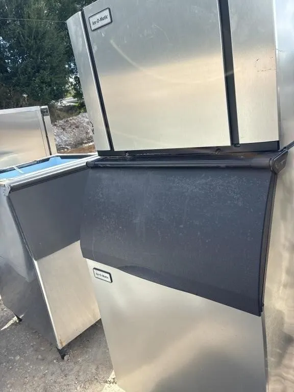 ICE MACHINE Not tested
