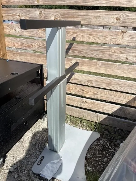 Tv mount