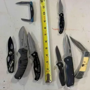 8-folding knives