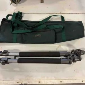Vortex tripod w/nylon carrying case, nice