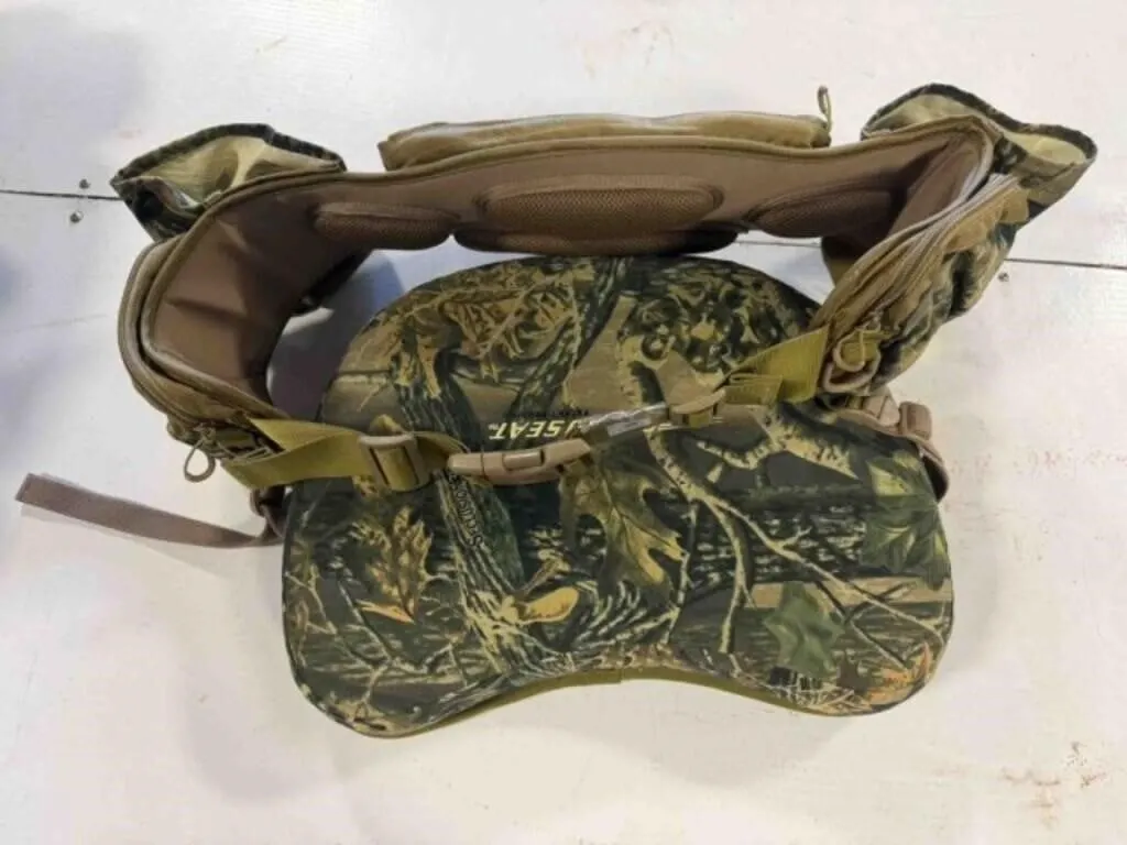 Speed Seat; hunting/camo belt/seat cushion