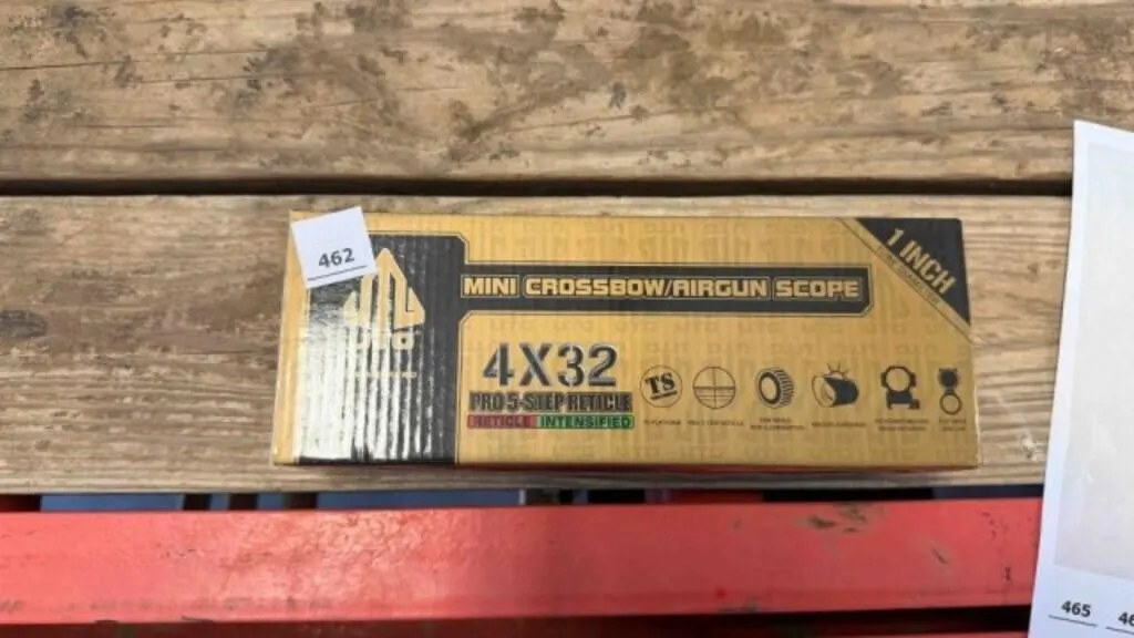 UTG 4x32 mini cross box/air gun scope in box