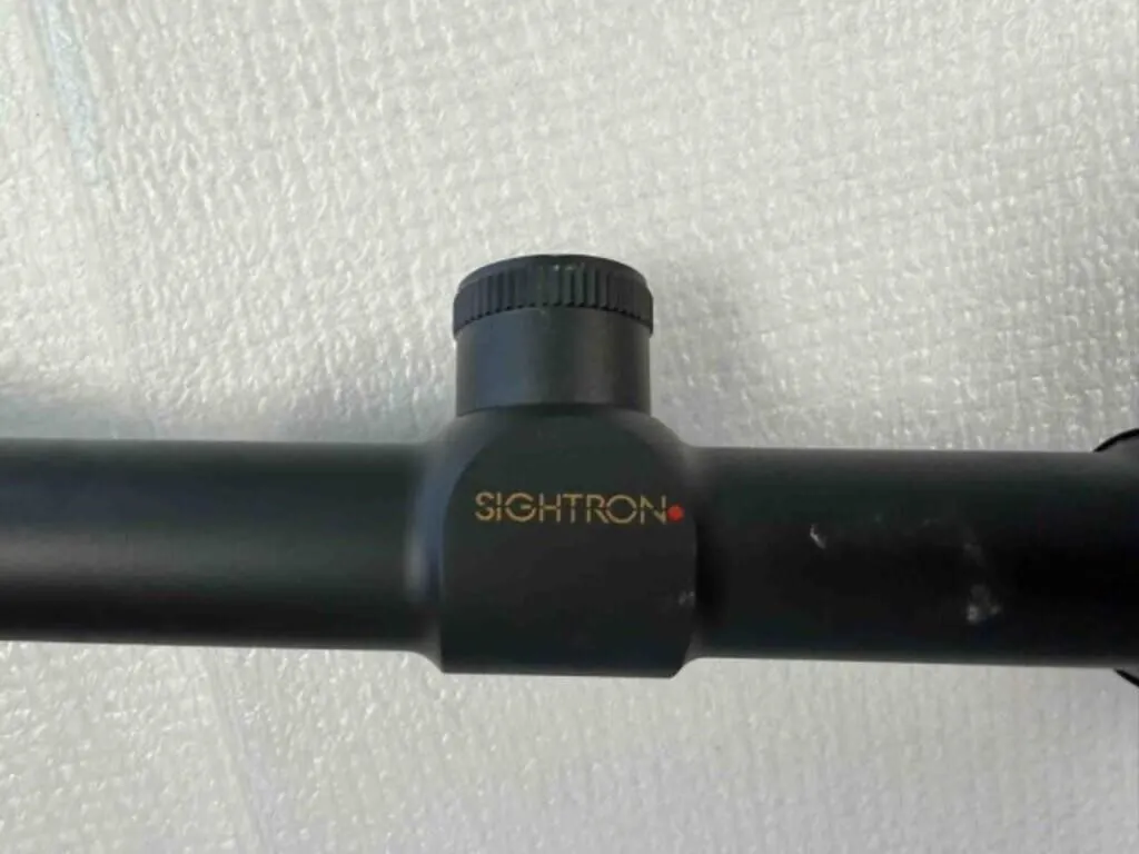 Sightron scope 6.5-20x42 no box