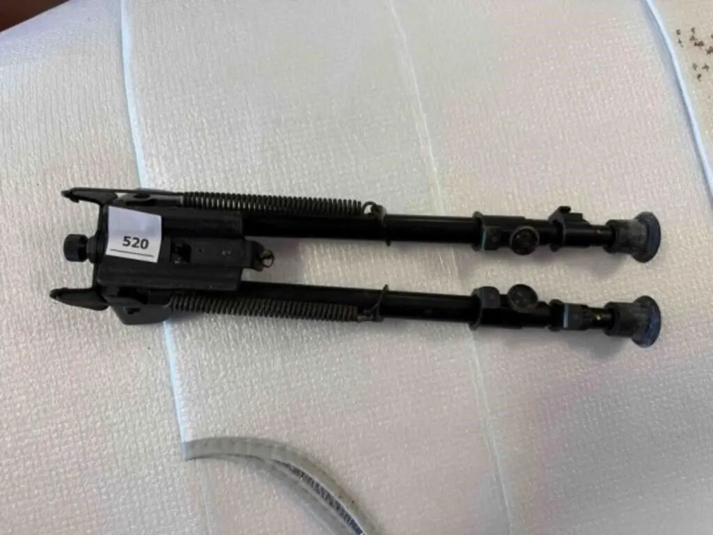 Rifle bipod