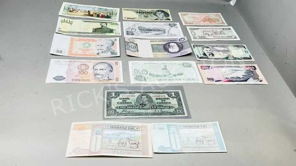 collection- foreign currency + 1937 Canada dollar