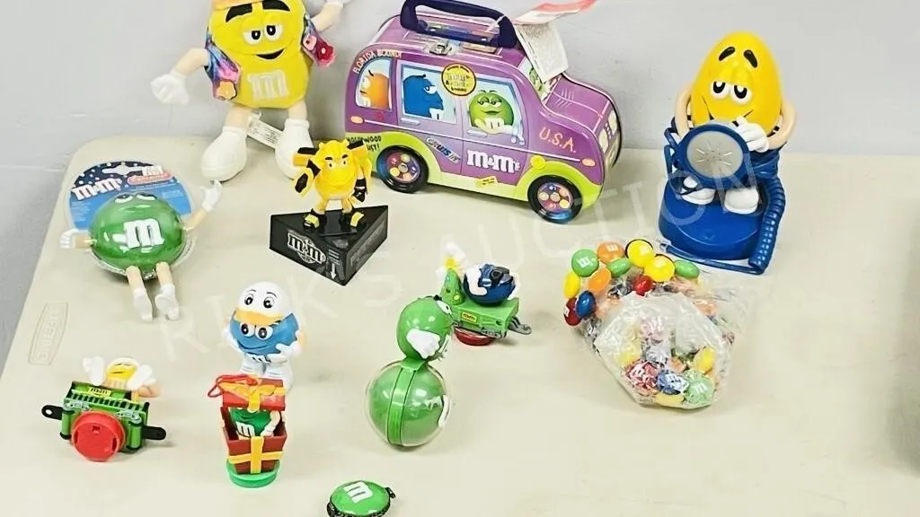 flat- M & M collectables