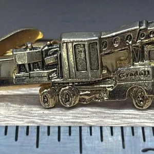 Gradall Excavator Tie Clip. *DC