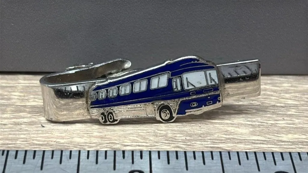 Passenger Bus Tie Clip. *DC