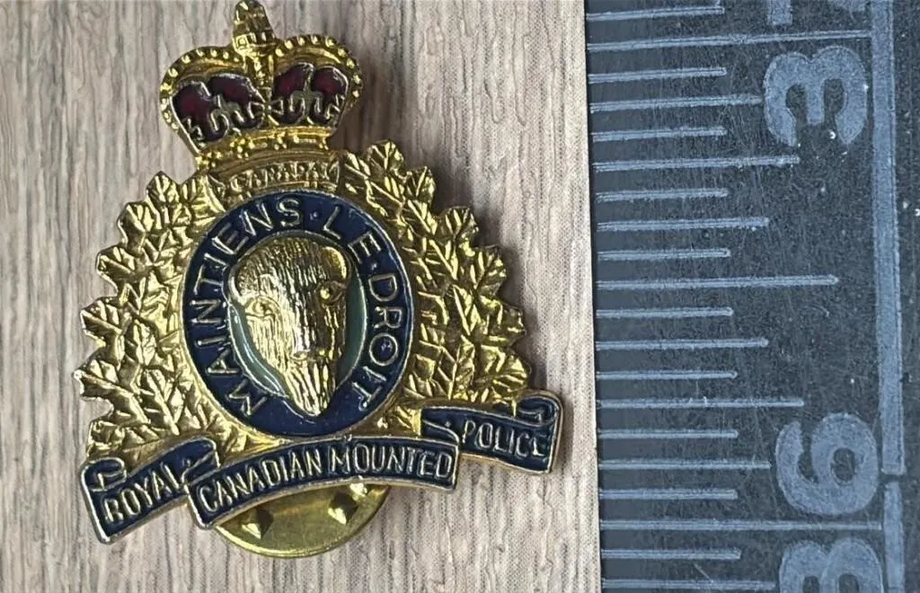 Royal Canadian Mounted Police Pin. *DC