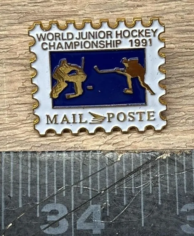 World Jr Hockey Championship 1991 Stamp Pin. *DC