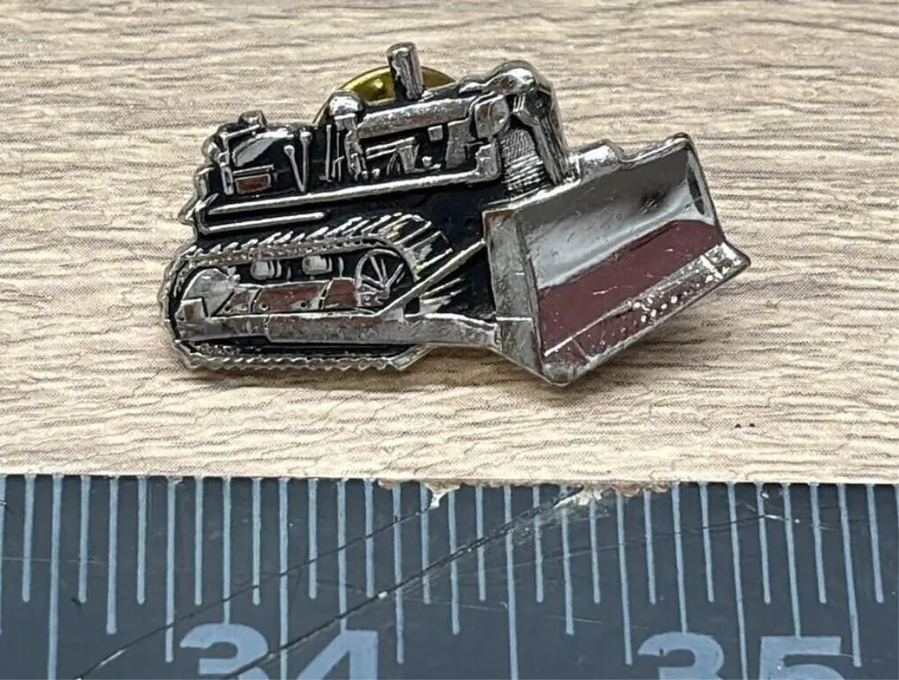 Bulldozer Pin. *DC