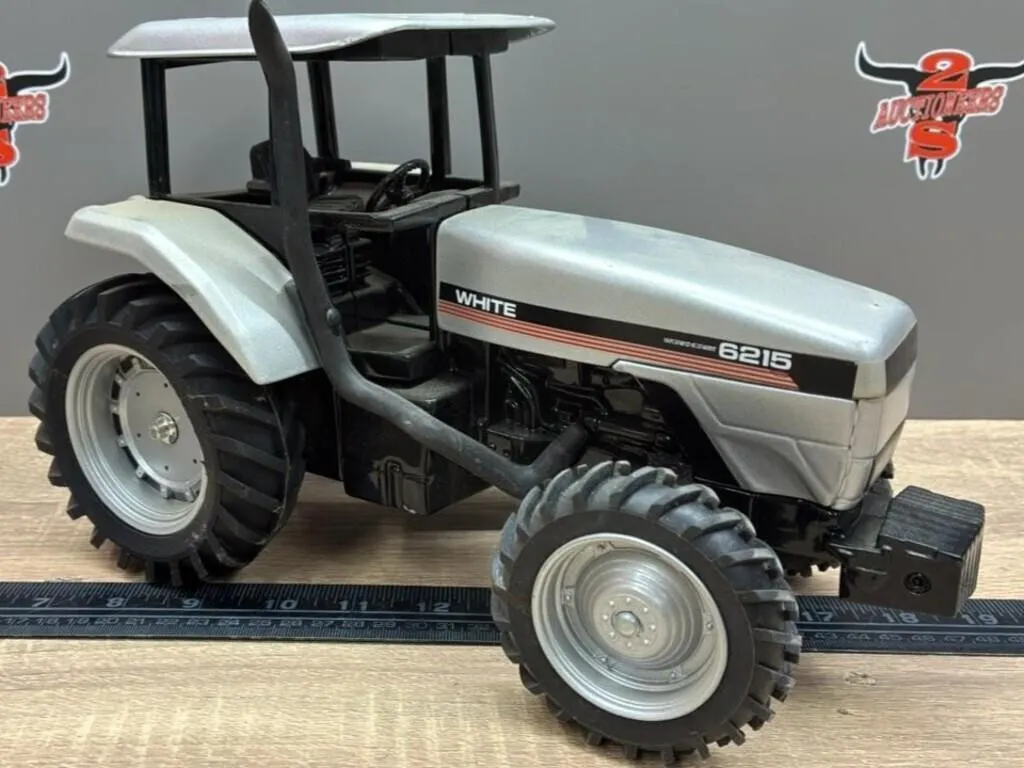1:16 Scale Models White 6215 Tractor.