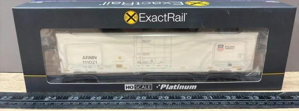 HO Exact Rail ARMN Union Pacific TRINcool Reefer.