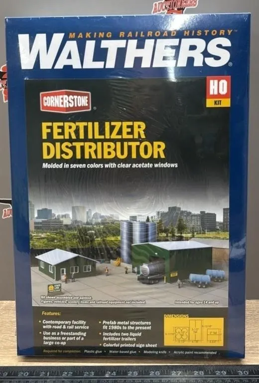 HO Walthers Fertilizer Distributor Kit. Unopened.