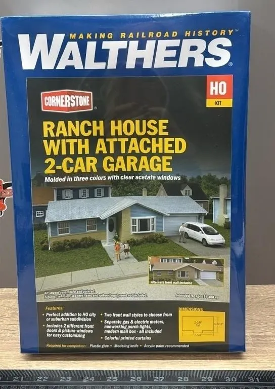 HO Walthers Ranch House W/Attached Garage Kit.