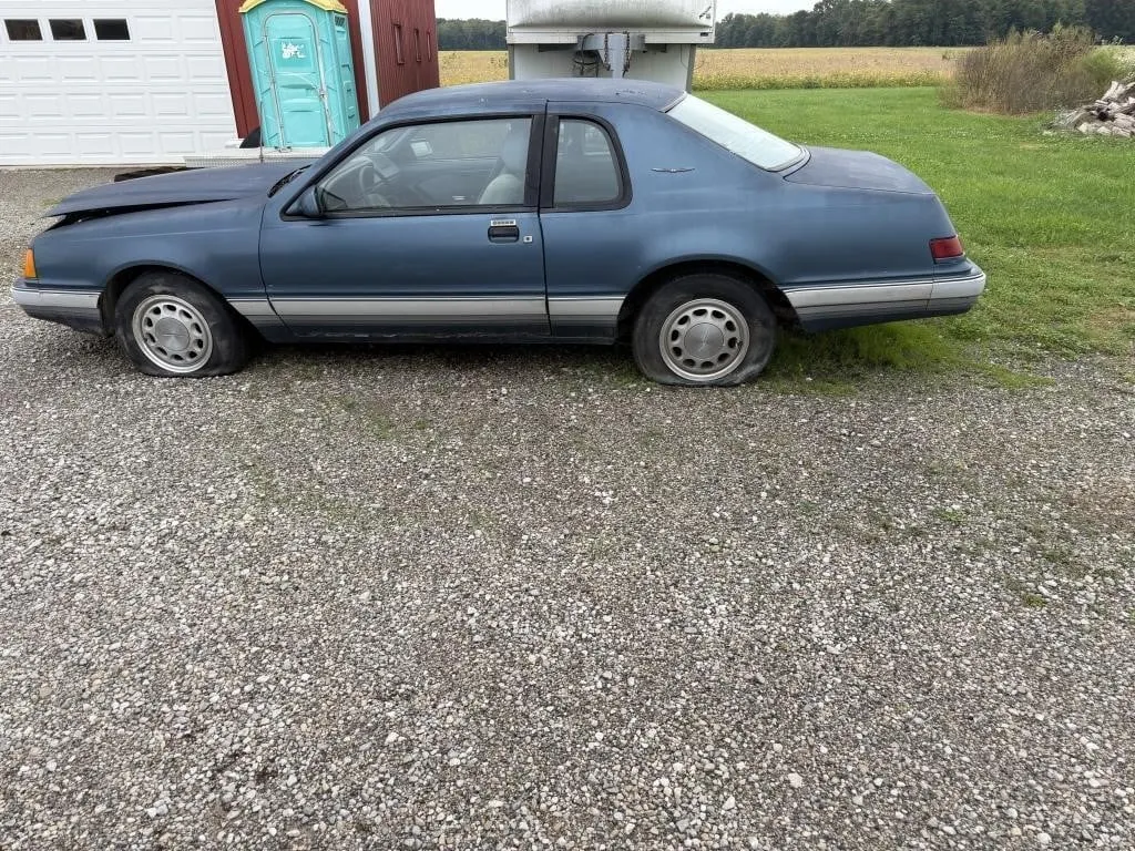 1985 Ford Thunderbird 2 door unknown miles