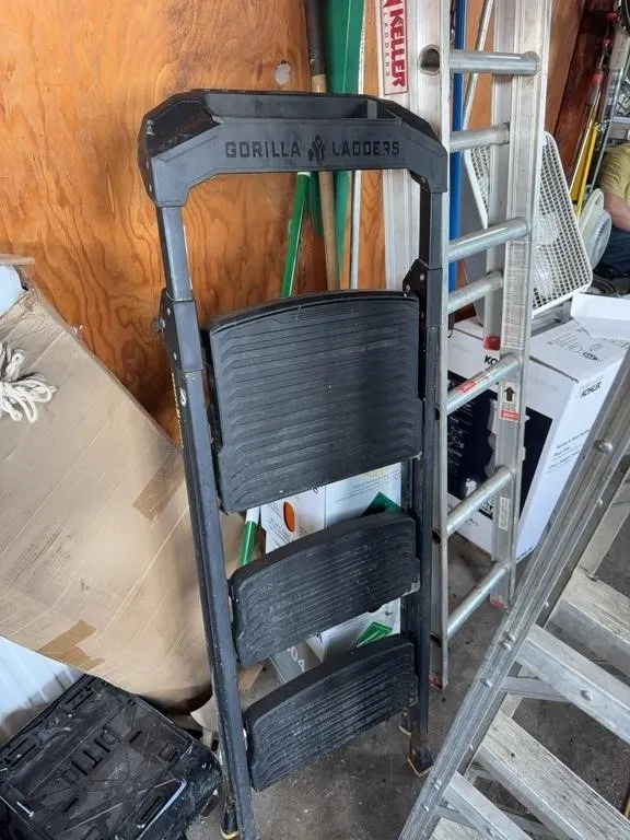 Gorilla Step Ladder