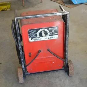 lincolln Welder AC-225-S With cables & cart