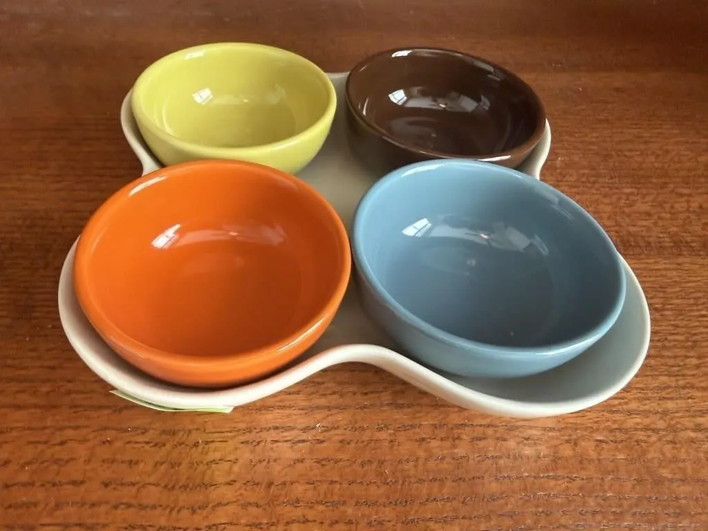 Condiment/sauce dish set
