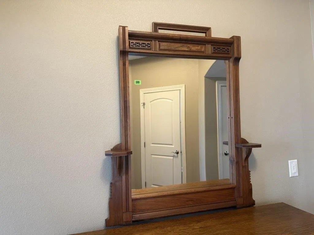Wall mirror
