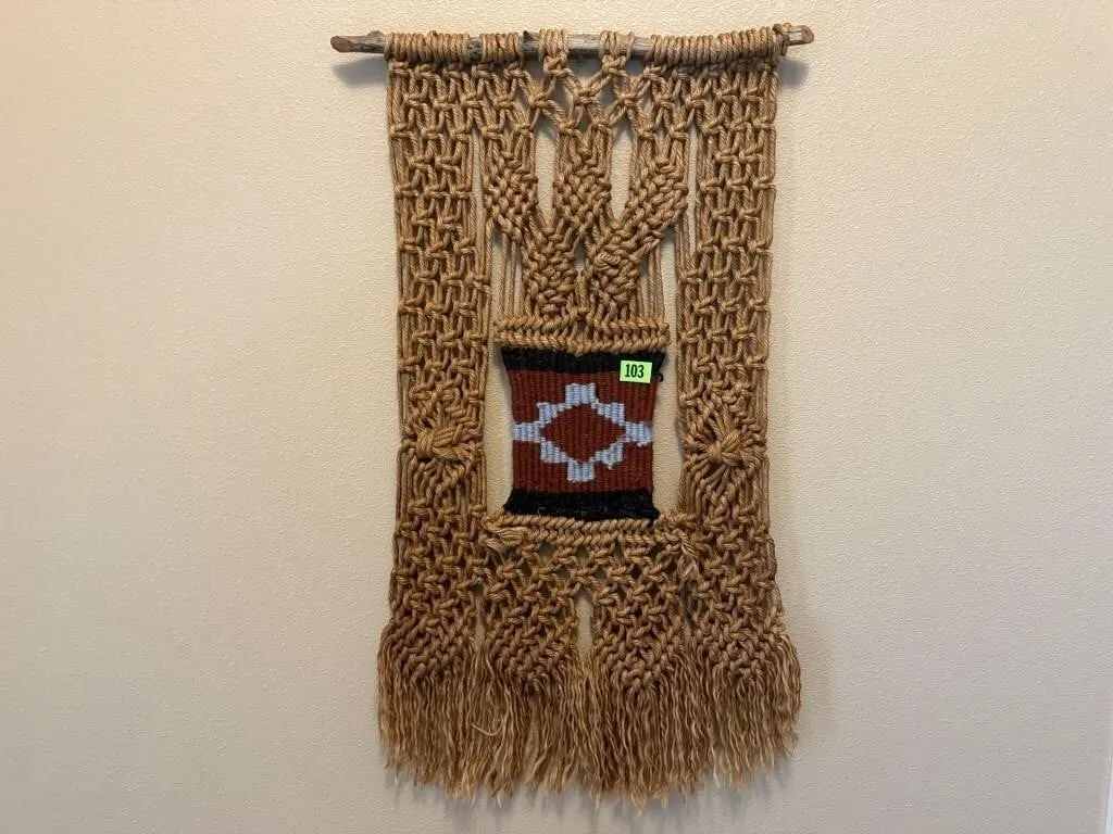 Macrame wall hanging