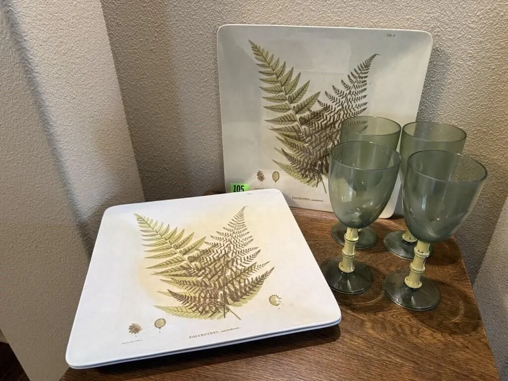 Plastic botanical plates (3), goblets (4)