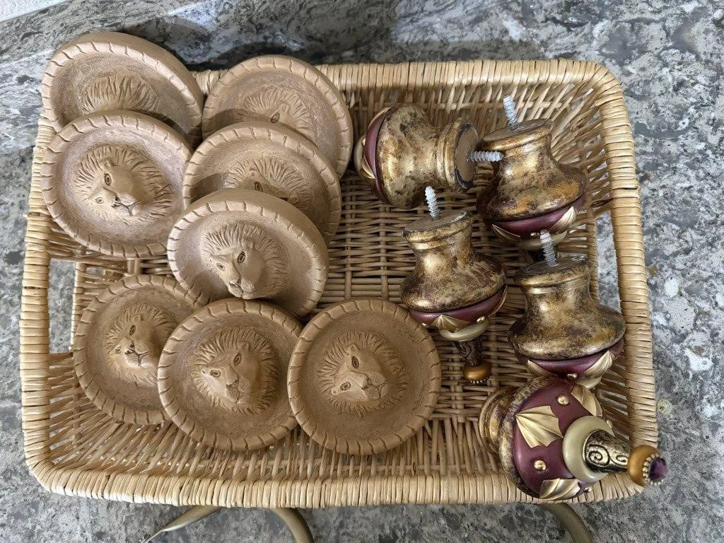 Basket, drapery hooks, finials, decor