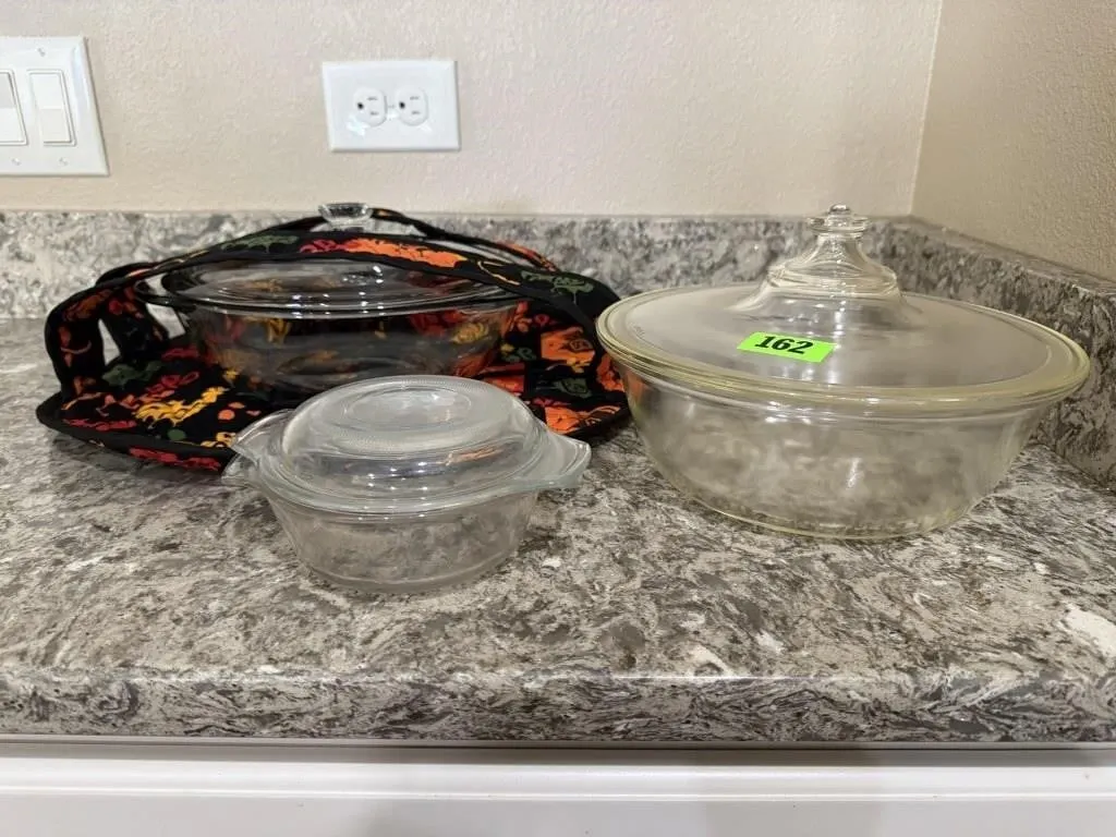 Covered casserole dishes, Pyrex dish, handmade