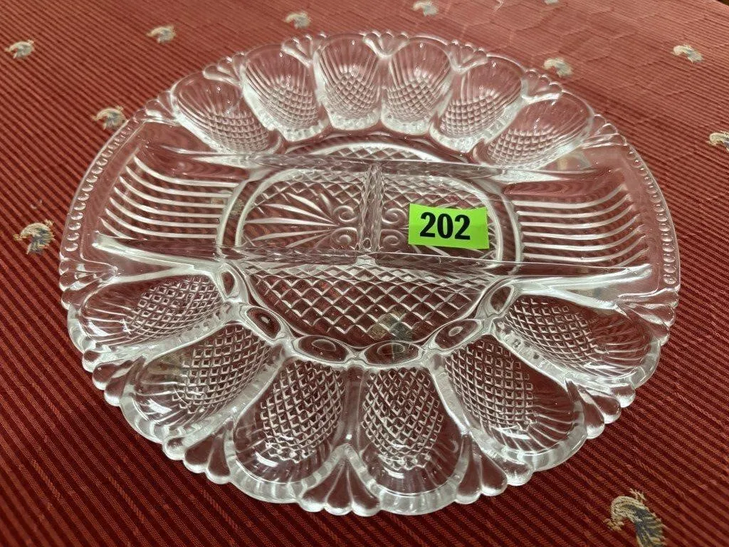 Glass egg plate