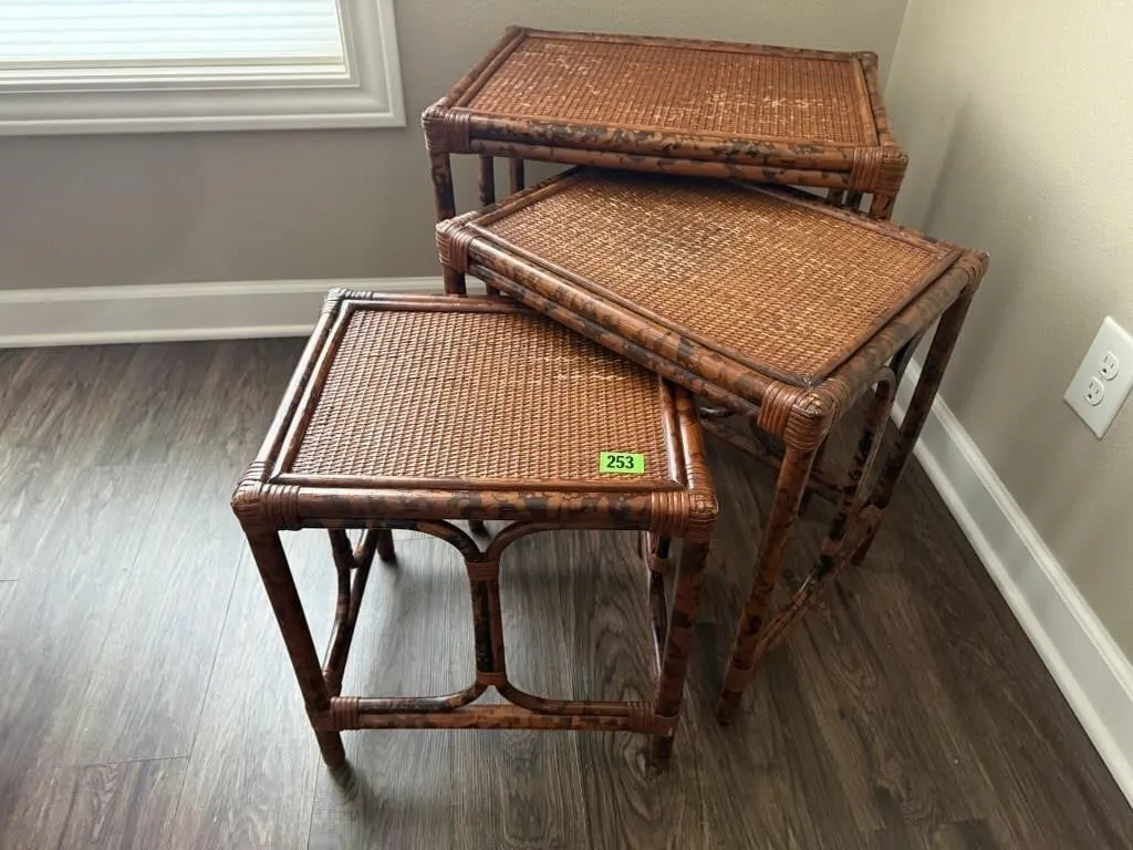 Nesting tables, 3 piece set