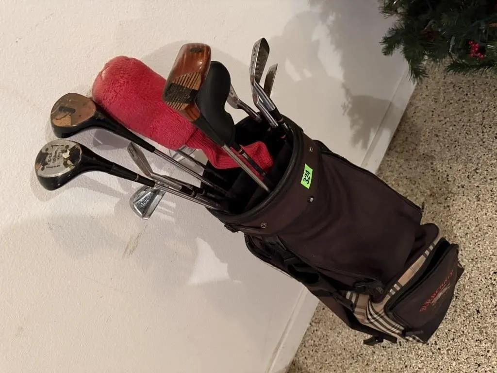 Burberry's of London golf bag, golf clubs