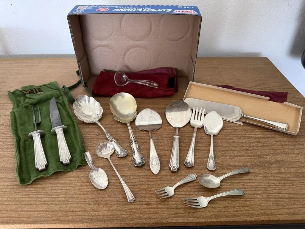 Mixed lot sterling, silver plated serving pieces