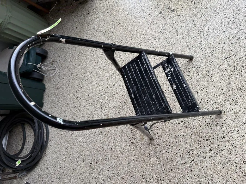 Folding step stool