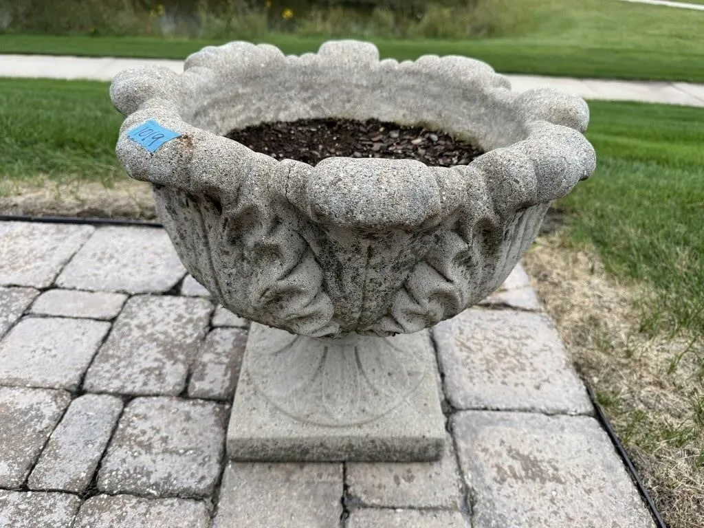 Concrete planter