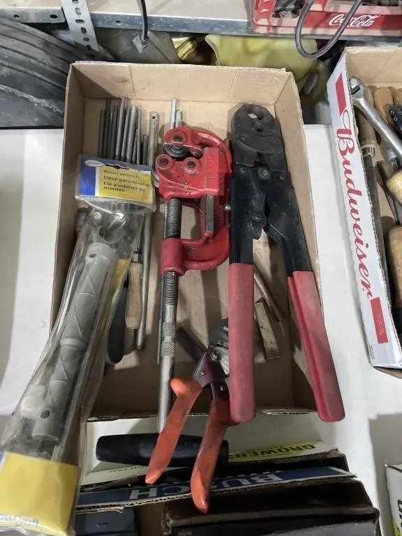 Wheel 1/8"-2" Metal Pipe Cutter, Basin Wrench,