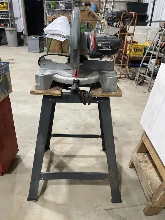Craftsman 10" Compound Mitre Saw On Stand