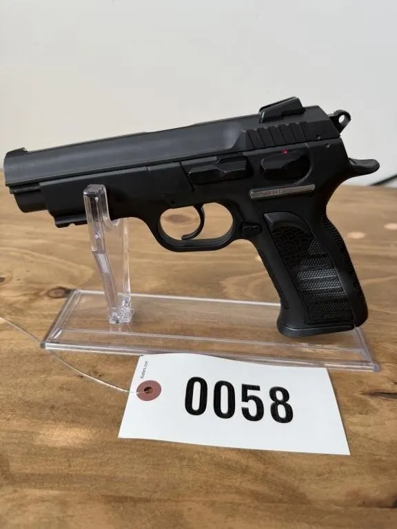 EAA Witness-P 9 x19 Cal