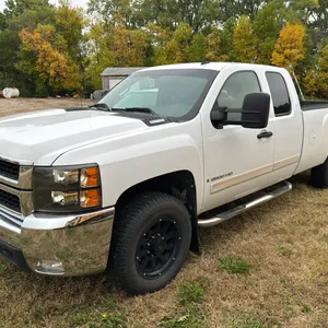 2007 Chevrolet 2500HD LT 2WD ext cab