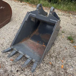23” Excavating bucket