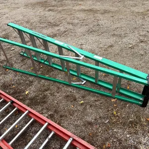 8’ Fiberglass step ladder