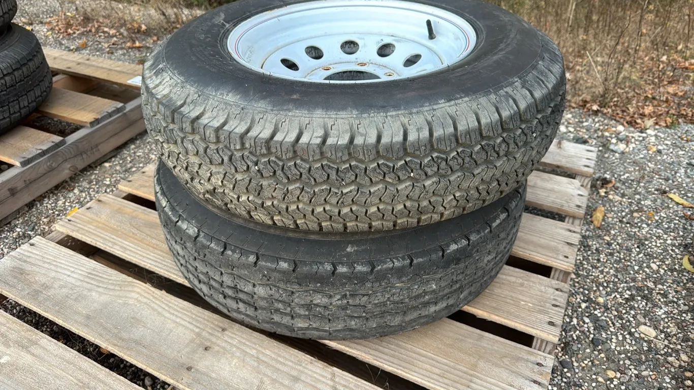 1) Duro ST205/75D15 tires on 6-bolt wheel & ST225/75R15 tire on 6-bolt wheel