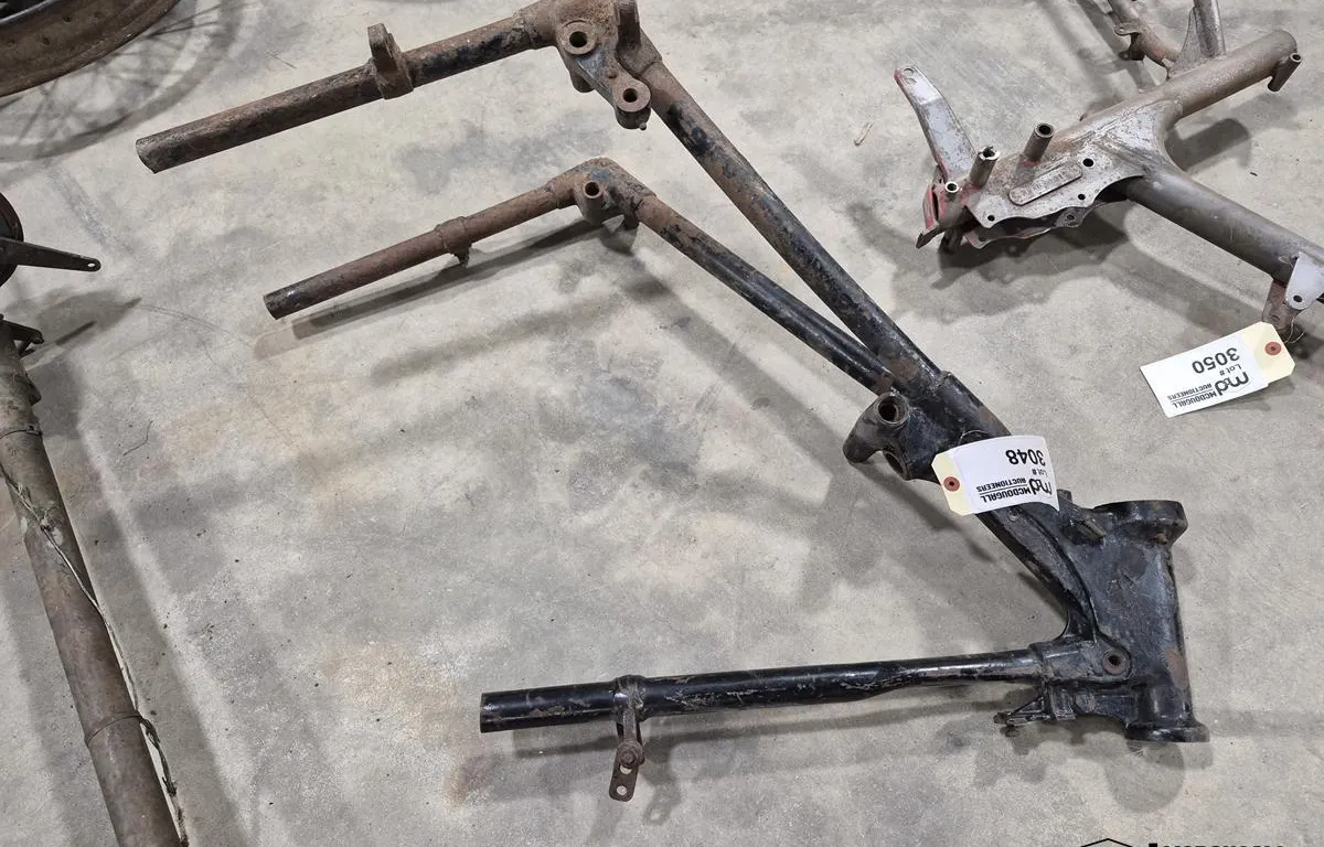 Indian Chief Frame Part
UNRESERVED