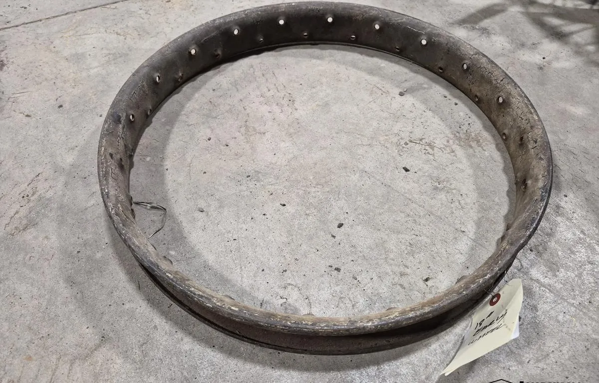 18" Early Wheel
UNRESERVED
