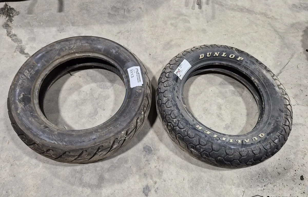 (2) 15" Tires
UNRESERVED